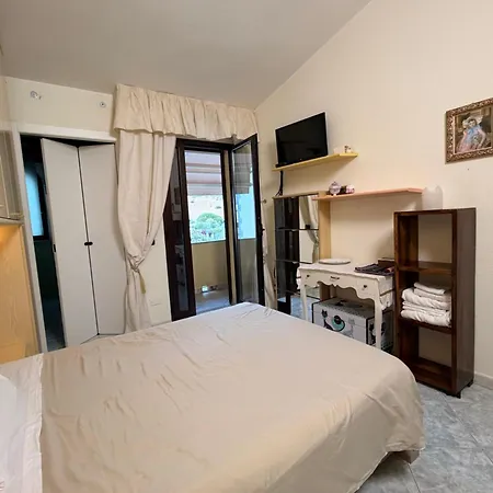 فندق مبيت وإفطار Is Pranus A Mari Casa Privata سولاناس